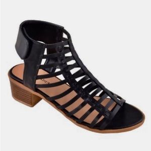 Belladia Girls Sandals Size 12 good condition